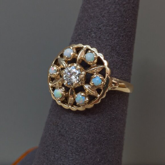 Vintage 14k Gold Rosette Ring · .25 ct Diamond + Opal Halo · Sz 6 ½ - Picture 3 of 16